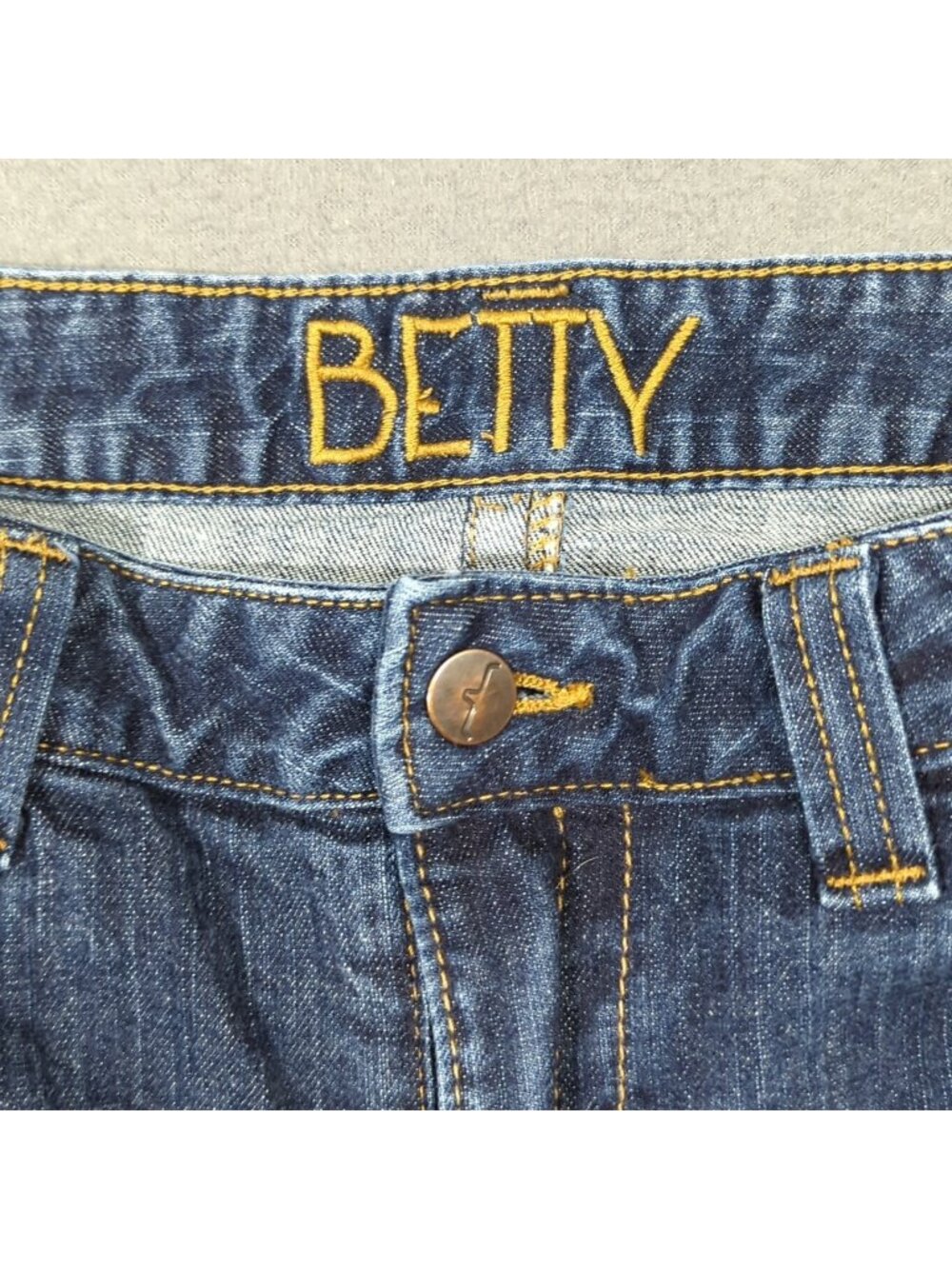 Kimes Ranch Jeans Women's 12x36 Fits 34x31 Blue Betty Mid Rise Boot Hemmed